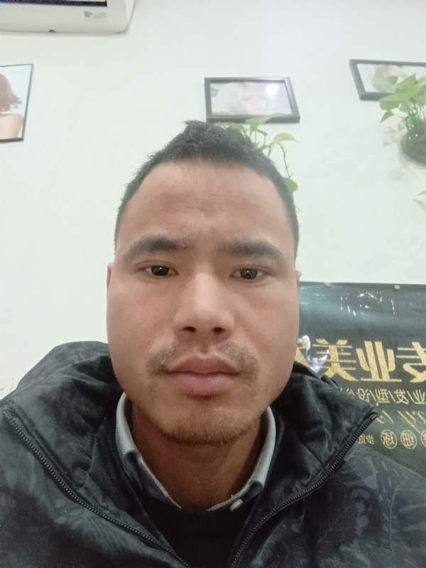 liuliyong的第一张照片--岳阳交友中心